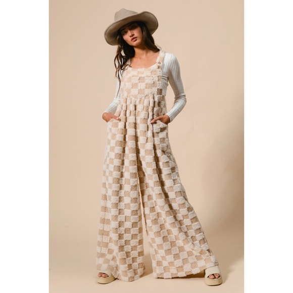 BiBi Cuddled ‘N Cozy Checker Patterned Wide Leg SHERPA Overalls in Ivory/Latte - Picture 11 of 12